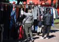 Volvieron a censar a los vendedores de Plaza San Martín y quieren "crear una marca" para el caso de la ropa usada