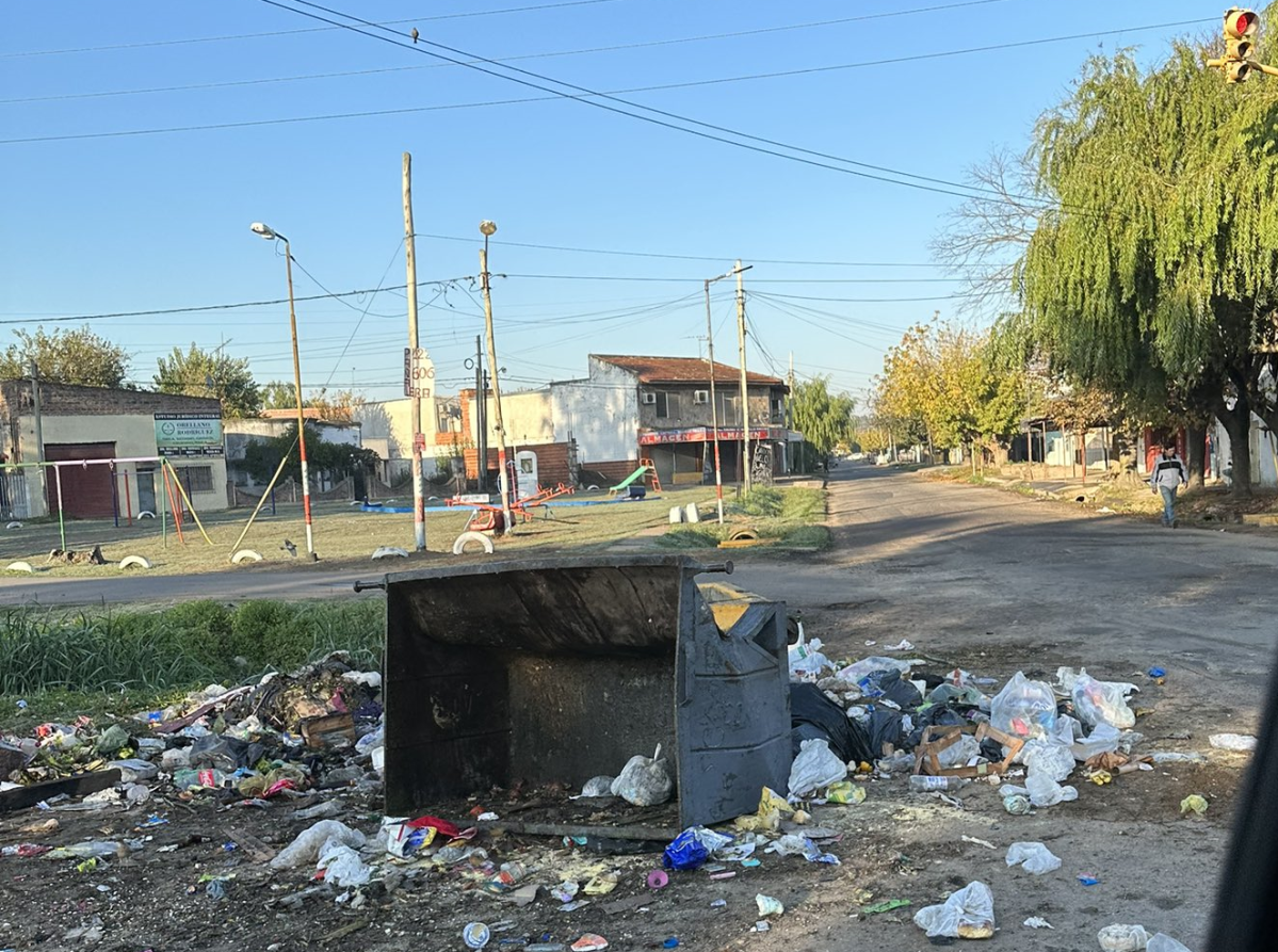 Vecinos Se Quejan Por La Cantidad De Basura Acumulada