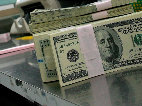 El Banco Central descongeló el dólar de 350 pesos y comienza a regir la suba del 3% mensual