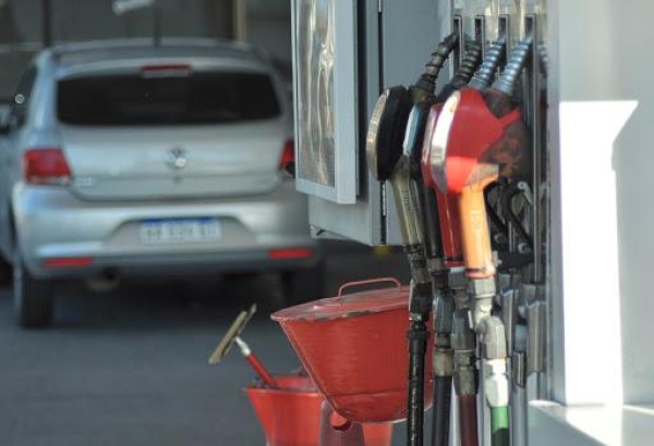 Vecinos de Berisso ya disfrutan de un pequeño ahorro para cargar combustible
