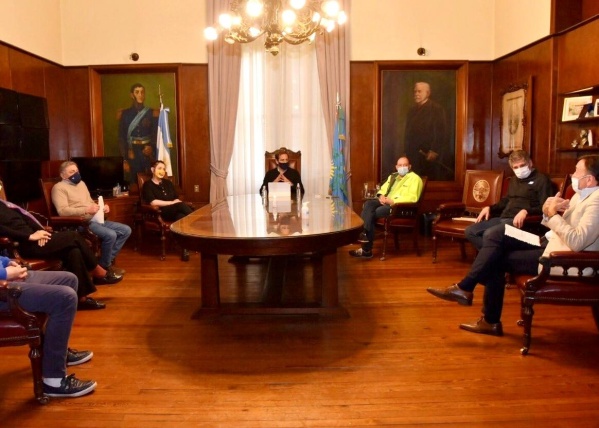 Garro se reunió con infectólogos de La Plata y pidió responsabilidad individual a los vecinos 