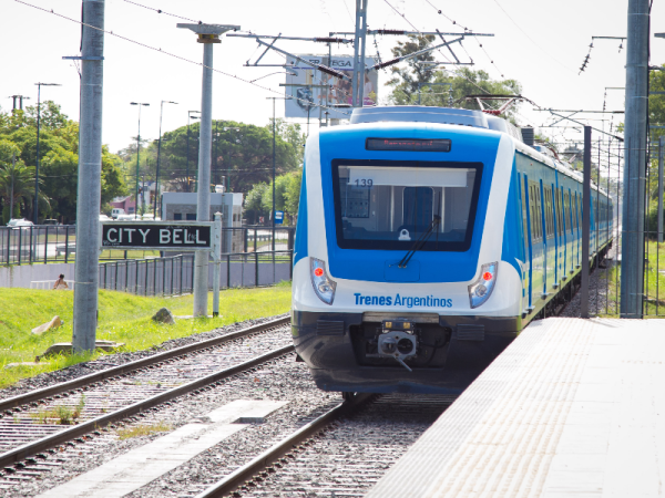 Una concejal de La Plata pidió un &quot;servicio rápido&quot; de tren para Tolosa-Constitución