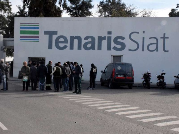 Tenaris suspenderá a 140 empleados por la crisis hasta el 2020