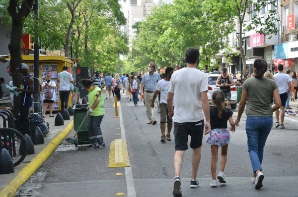 Las mecheras aprovecharon las fiestas en La Plata para volver a "trabajar": importante operativo en Calle 12