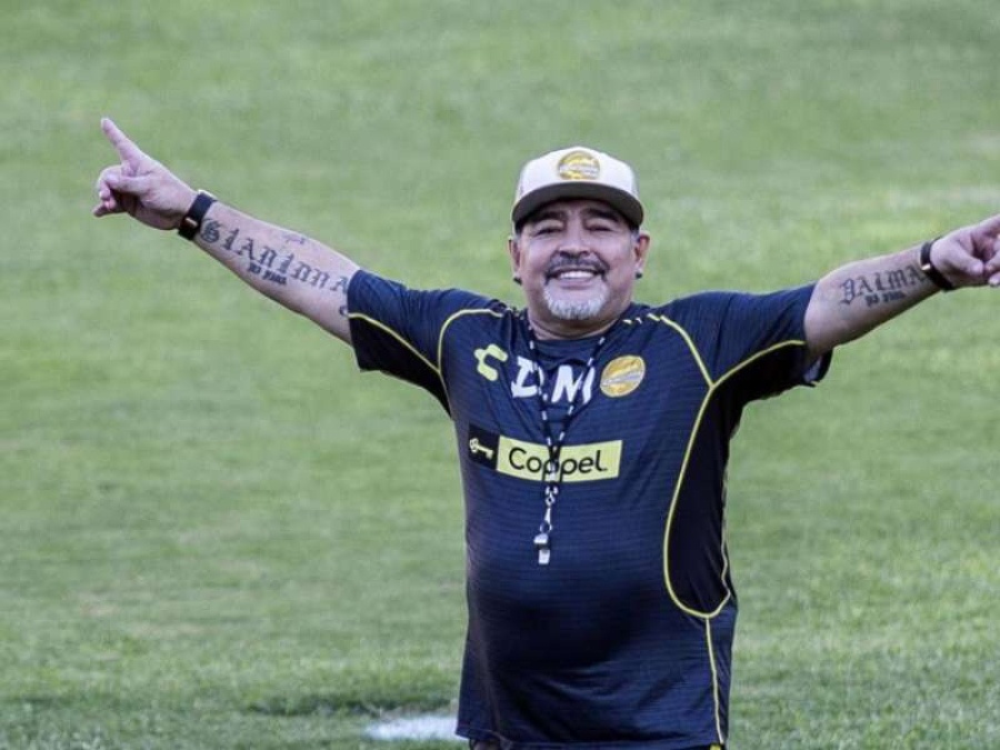 Un concejal platense de Juntos por el Cambio propone declarar ”Huésped” de Honor a Diego Maradona