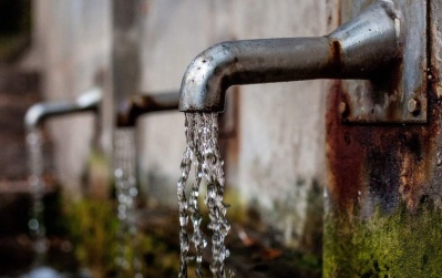 El Gobierno disolvió el organismo que debía ejecutar obras de acceso al agua potable