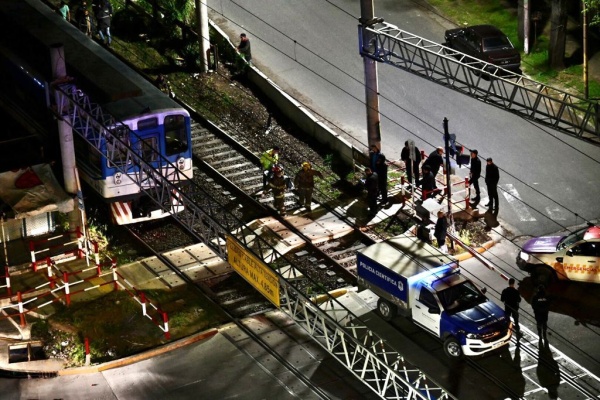 El Tren Roca de La Plata embistió y mató a un hombre a la altura de Quilmes