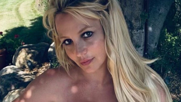 El topless "súper hot" de Britney Spears en plena batalla legal con su padre