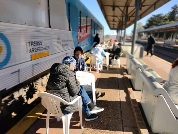 En qué estaciones de trenes de la Provincia de Buenos Aires habrá vacunación libre este viernes