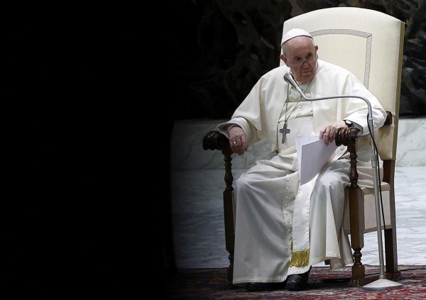 ¿Renuncia el Papa Francisco? Las especulaciones de la prensa italiana