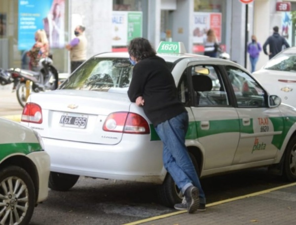 Desde el próximo lunes aumenta un 25% la tarifa de los taxis en La Plata