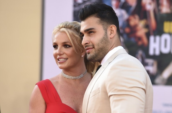 Britney Spears se comprometió con su novio