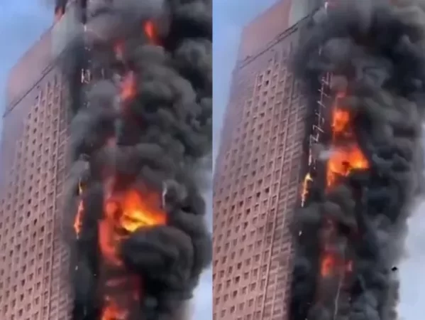 Impresionante incendio en un rascacielos de 200 metros de altura