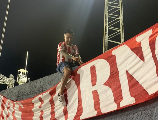 "Le hace bronca a los grandes": un peruano tiene un increíble récord y es la llave de Estudiantes para ganar la Sudamericana