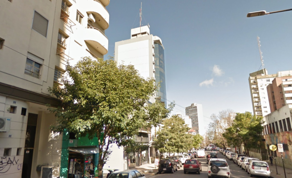 Un hombre encerró y golpeó a su novia en un departamento en pleno centro de La Plata