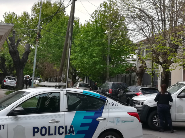 "Se llevaron hasta la escritura": delincuentes entraron a una casa de Tolosa y la desvalijaron