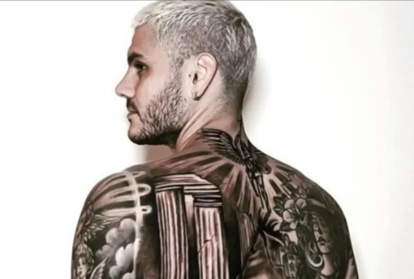 Mauro Icardi se hizo un tatuaje gigante en la espalda, ¿y el nombre de Wanda?