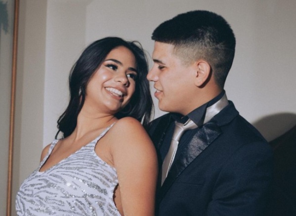 El emotivo mensaje de Daniela Celis y Thiago Medina para las gemelas en una noche muy especial: “Se portaron muy bien”