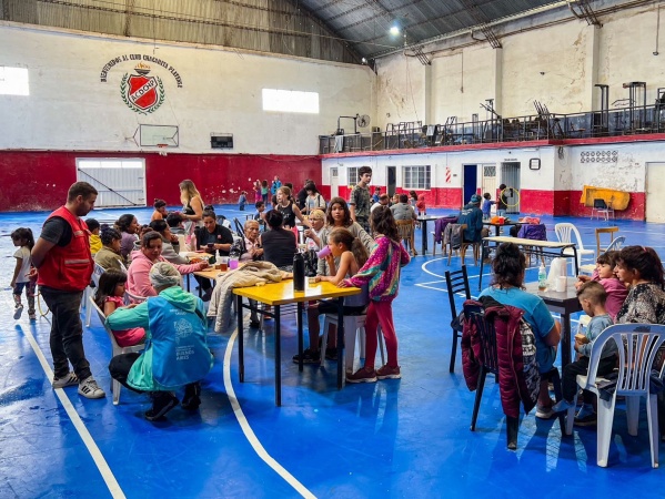 Disponen el detalle de los Centros de Evacuación para los damnificados en La Plata