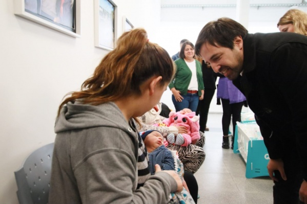 Más de 16 mil familias bonaerenses fueron beneficiadas con la entrega de elementos esenciales para bebés y mamás