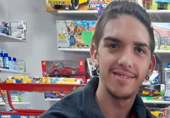 Buscan desesperadamente a un joven de 18 años desaparecido en La Plata