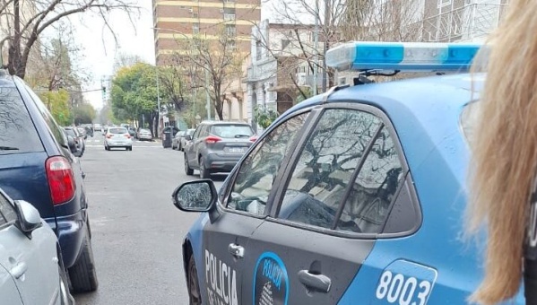 "Estoy con un muerto": se hartó de que la administradora del edificio no le conteste y recurrió a un método impensado