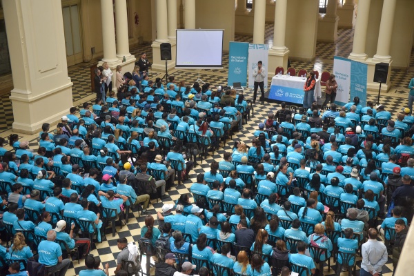 Dengue en La Plata: reforzaron la prevención con una capacitación masiva de trabajadores de la vía pública