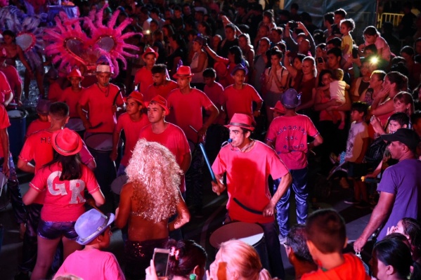 Vuelve el carnaval a La Repu y convocan a murgas para desfilar en el evento