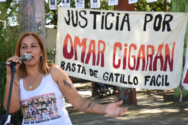 A nueve años de su asesinato, la familia de Omar Cigarán marchó en La Plata pidiendo justicia