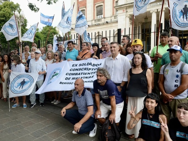 Tras el amparo del CECIM La Plata, la Justicia declaró inconstitucional la derogación de la Ley de Tierras del mega DNU