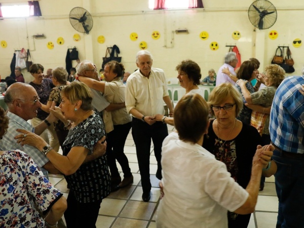 Crean un registro de centros de jubilados en La Plata para permitirles organizar festejos y actividades recreativas