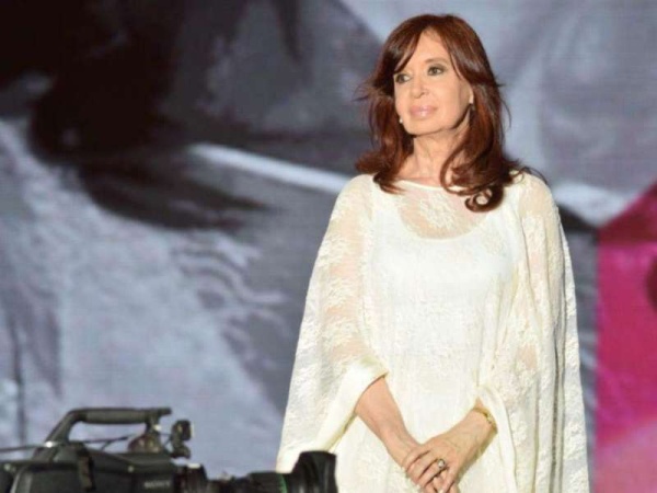 Sobreseyeron a Cristina Kirchner en una de las causas en las que estaba imputada