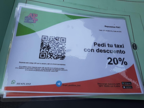 Habrá códigos QR en lugares claves de La Plata para poder pedir taxis APT