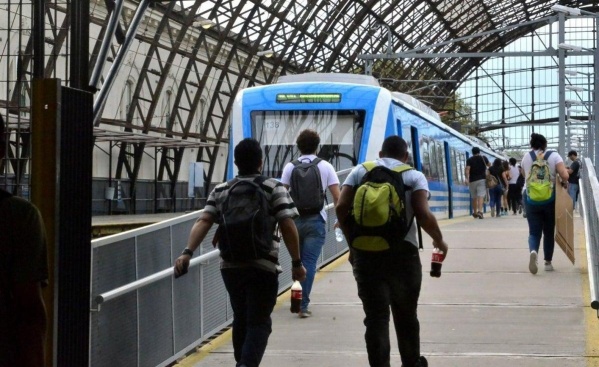 Coronavirus: Voluntarios podrán hacerse testeos rápidos en estaciones de trenes y subtes de Argentina