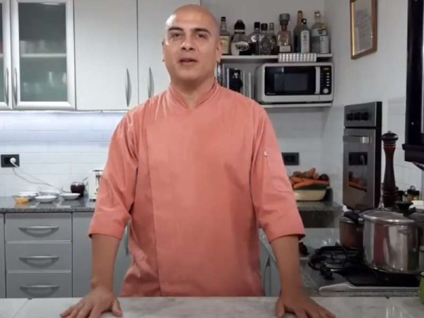 El chef platense Martín Pietromónaco te enseña a hacer Goulash con Spaetzle 