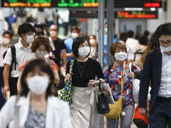 Japón supera los 1.000 casos por día y prende las alarmas internacionales