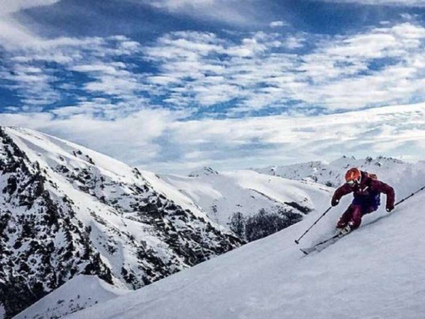 Un hombre murió en una avalancha en un centro de esquí de Bariloche que administra el Gato Gaudio