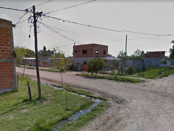 Un hombre baleó a su pareja en La Plata luego de una discusión: Los allegados de la víctima lo buscan para lincharlo