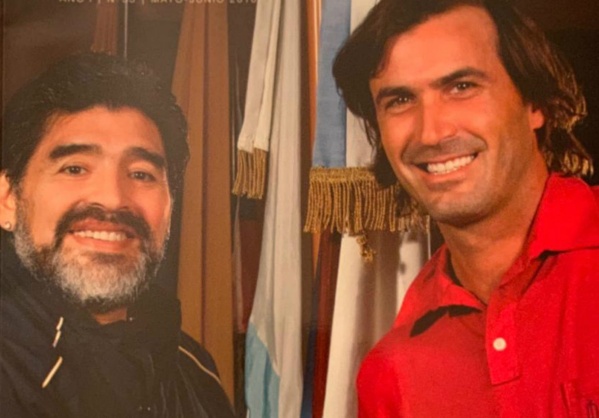 El emotivo regalo que le hizo Adolfo Cambiaso a Dieguito Fernando, en honor a Diego Maradona