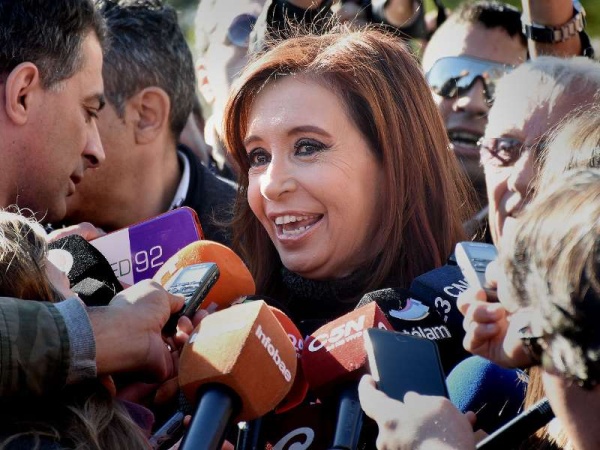 Postergaron para el 21 de mayo el inicio del primer juicio oral contra CFK