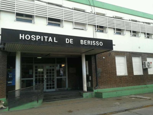 Insólito robo: sacó el LCD del Hospital de Berisso y trató de huir corriendo