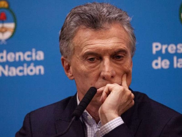 Macri vuelve al cepo: habrá que pedir autorización para comprar dólares