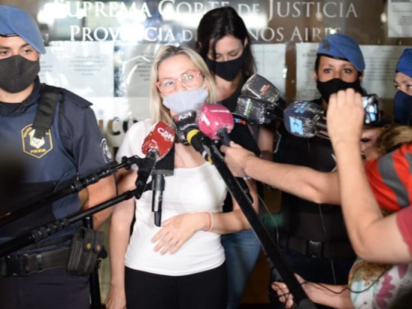 Pedirán la imputación de Carolina Píparo como "coautora de doble homicidio en grado de tentativa"