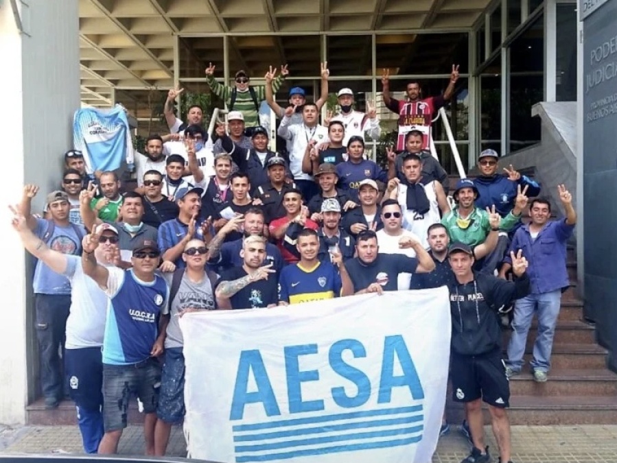 Piden la reincorporación y pago de sueldos a los trabajadores de la UOCRA echados por AESA: 1 millón de pesos para cada uno