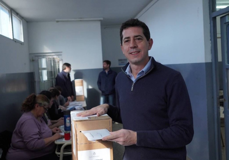 Wado de Pedro votó en Mercedes: ”Vayamos a las urnas y decidamos nuestro futuro”