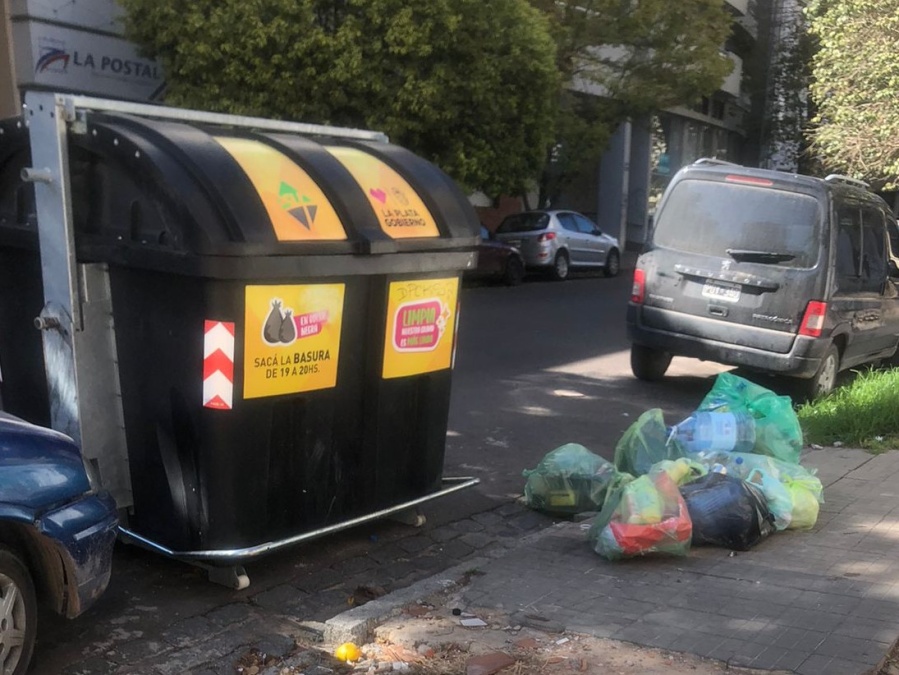 ”Necesitamos que se lleven toda la basura”: el reclamo de los vecinos de 5 y 44