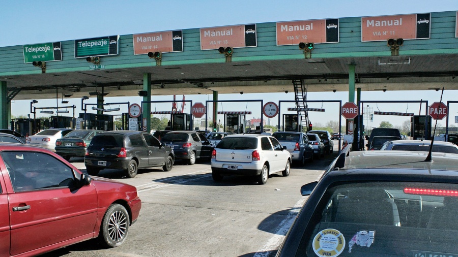 Continúa el conflicto gremial y los trabajadores no cobran el peaje en la Autopista Buenos Aires - La Plata