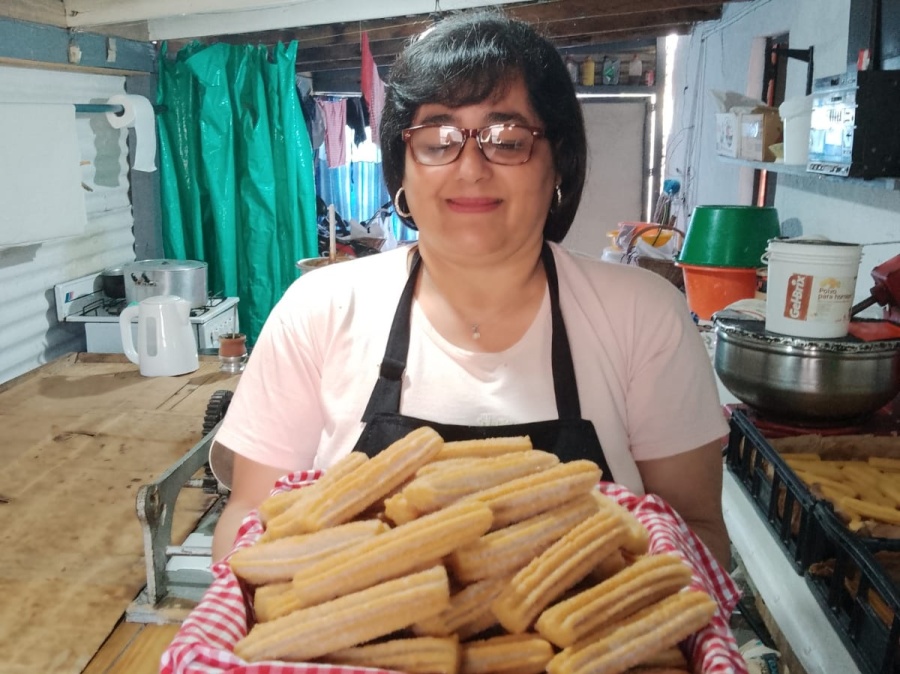 Se fue con lo puesto del hogar donde se crió, descubrió su pasión gracias a un amigo y la rompe con su receta en Gorina