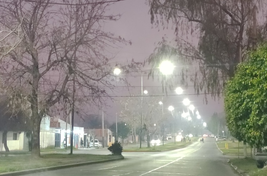 El humo de los incendios del Delta llegan a las calles de La Plata